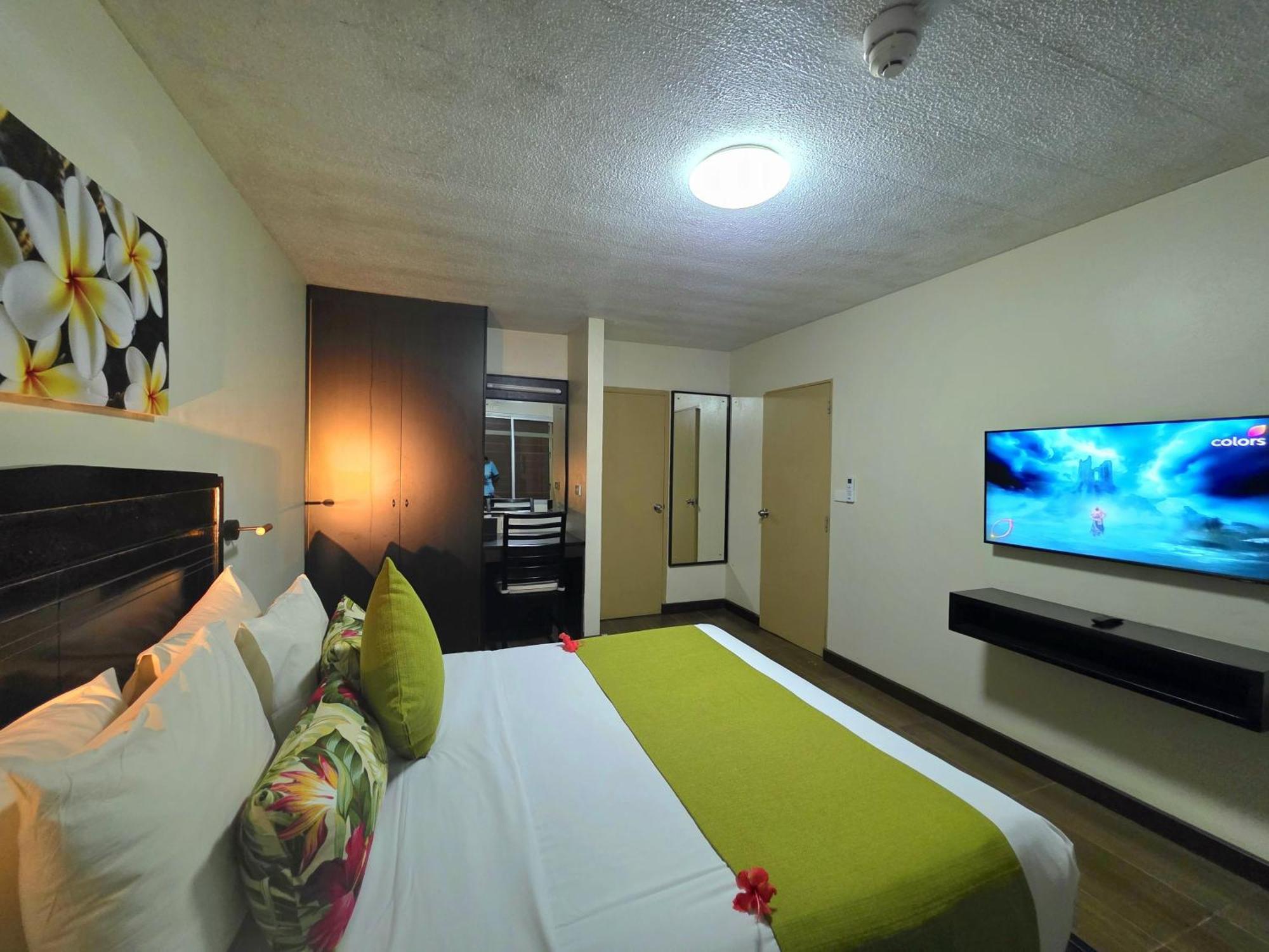 Tokatoka Resort Hotel Nadi Buitenkant foto