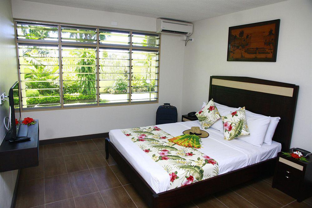 Tokatoka Resort Hotel Nadi Buitenkant foto